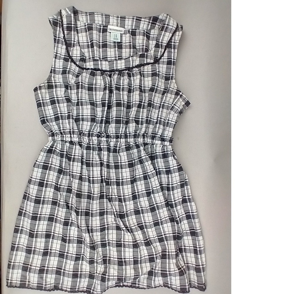 Motherhood Maternity Black and White Plaid Sleeveless Maternity Tunic